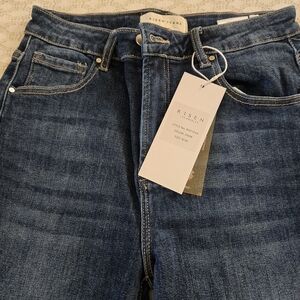 NWT Risen Women’s Dark Blue Shark Hem Jeans